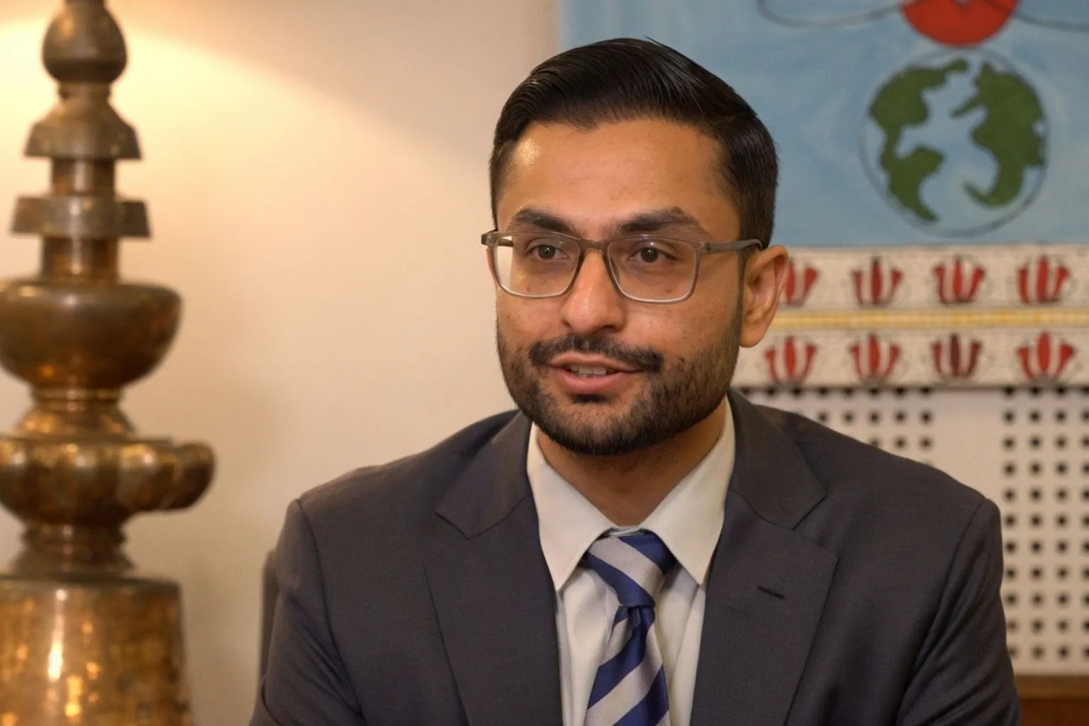 'Government seeking long-lasting solutions to educational problems through dialogue'